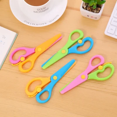 New 1 Pcs 137mm Mini Safety Round Head Plastic Scissors Student Kids Paper Cutting Minions Supplies for Kindergarten School - Image 6